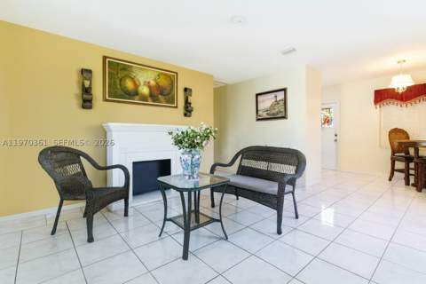 380 NW 133rd St, North Miami FL - photo 12 of 35