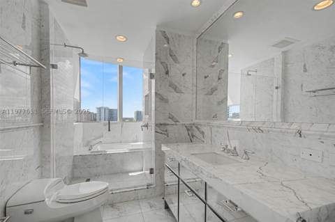 17475 Collins Ave 904, Miami Beach FL - photo 20 of 44