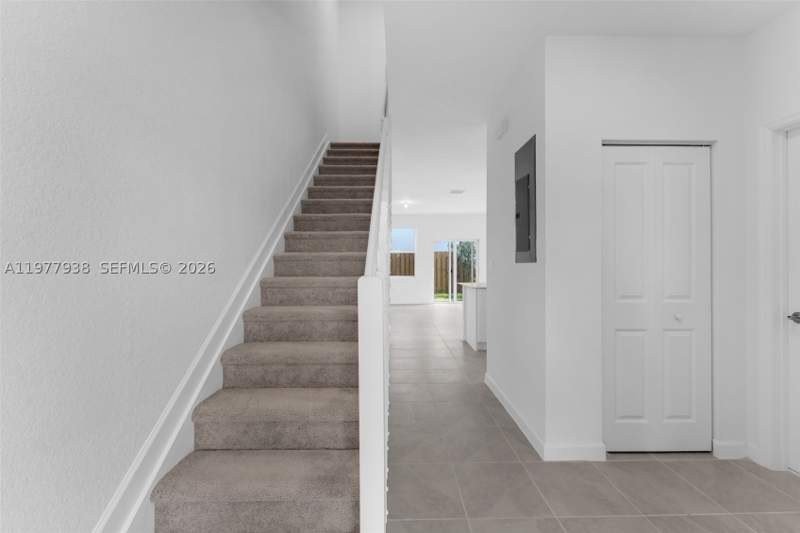 4 bedroom Townhouse at 191 SE 11th Ave, St Germain Assemblage, Florida City — photo 4