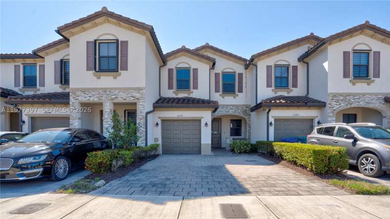 3 bedroom Townhouse at 11238 SW 250th Ter, Coco Palm Villas, Homestead — photo 1