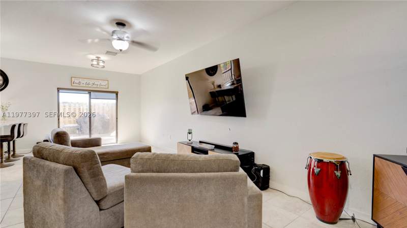 3 bedroom Townhouse at 11238 SW 250th Ter, Coco Palm Villas, Homestead — photo 3