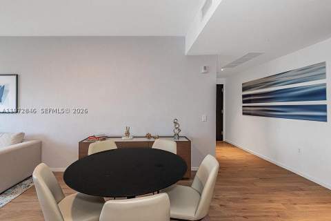 398 NE 5th St 2418, Miami FL - photo 15 of 34