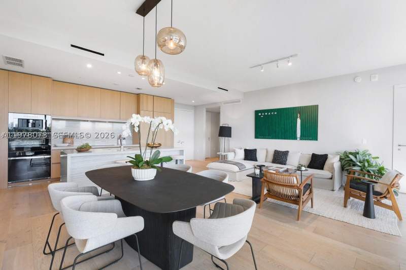 2 bedroom Condominium at 8701 Collins Ave 404, 8701 Collins Ave Condo, Miami Beach — photo 4