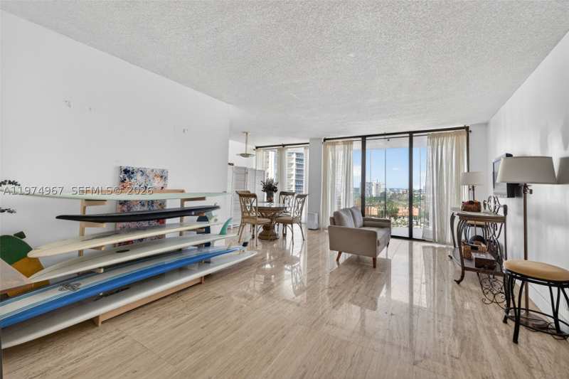 1 bedroom Condominium at 19355 Turnberry Way 17C, Turnberry Towers Condo, Aventura — photo 1