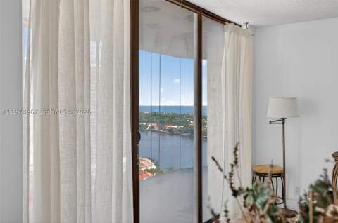 19355 Turnberry Way 17C, Aventura FL - photo 15 of 53