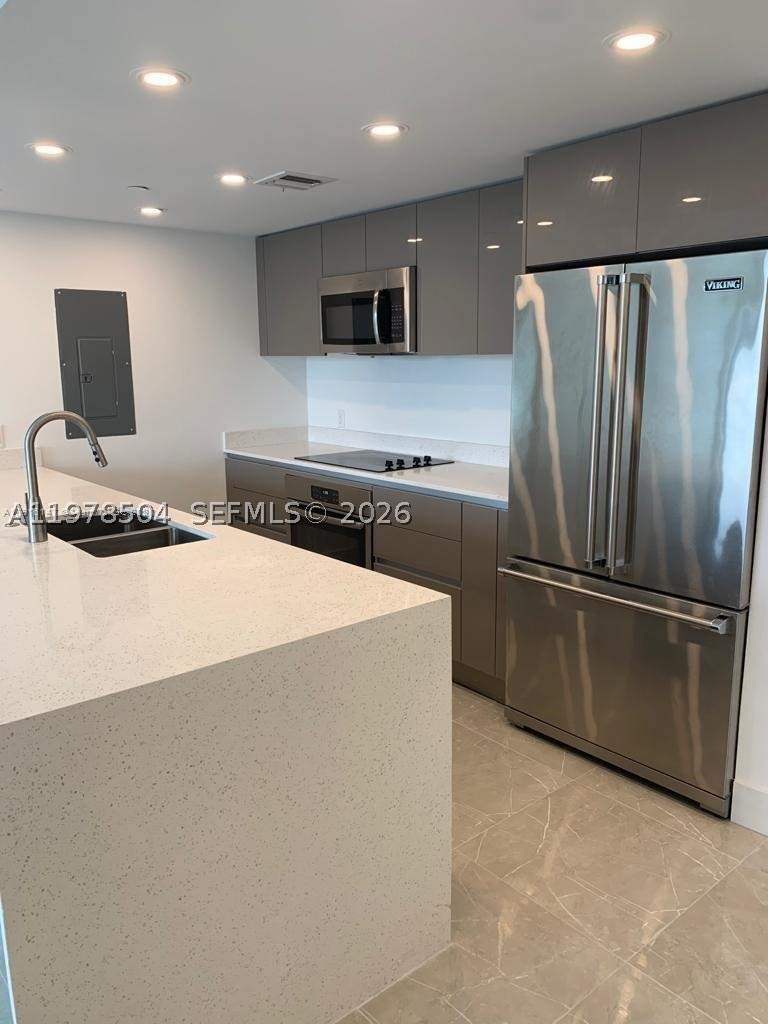 2 bedroom Condominium at 13800 Highland Dr 403, The Highlands Condo, North Miami Beach — photo 5