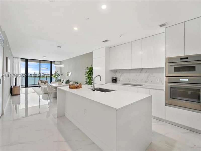 2 bedroom Condominium at 700 NE 24th St 606, Aria Reserve Miami, Miami — photo 1