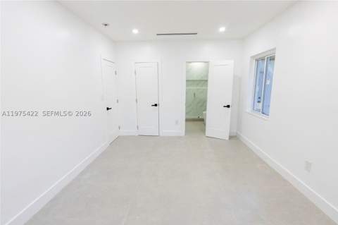905 Tangier St, Coral Gables FL - photo 9 of 13