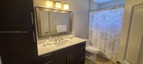 8826 NW 189th Ter, Hialeah FL - photo 23 of 34