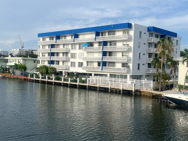 2 bedroom Condominium at 8530 Byron Ave 402, Colonnade Bay Condo, Miami Beach — photo 3