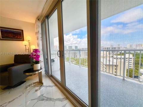 231 174th St 1501, Sunny Isles Beach FL - photo 7 of 32