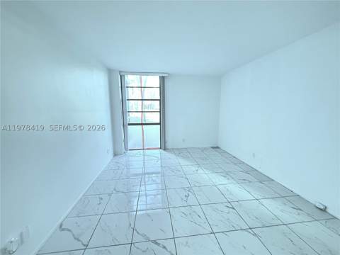 3301 N Country Club Dr 106, Aventura FL - photo 11 of 18
