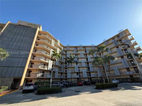 3301 N Country Club Dr 106, Aventura FL - photo 18 of 18