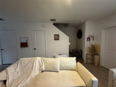476 NE 5th Terrace, Florida City FL - photo 6 of 52