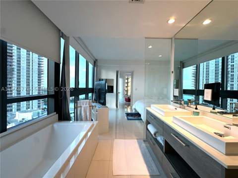 650 NE 32nd St 2108, Miami FL - photo 12 of 17