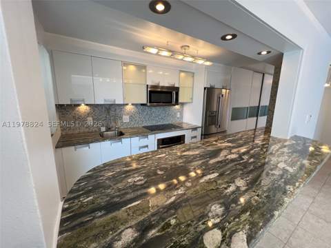1340 Lincoln Rd 705, Miami Beach FL - photo 10 of 21