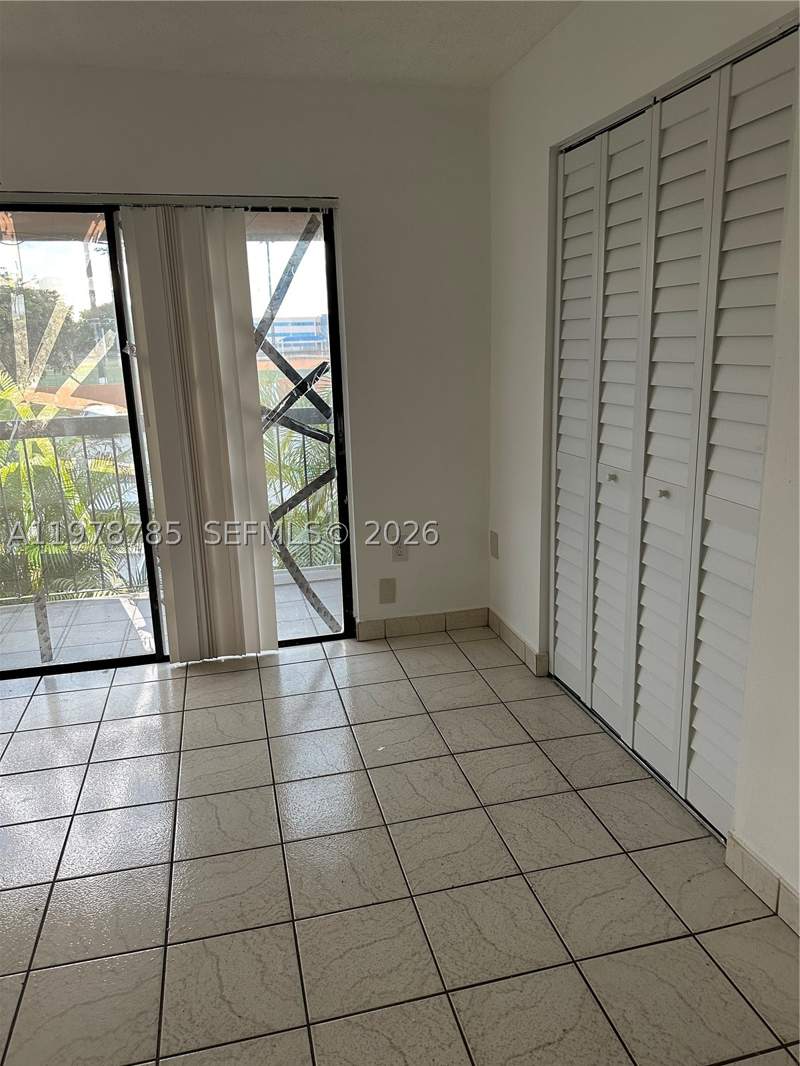 1 bedroom Condominium at 2194 W 60th St 22213, Hialeah Club Villas Condo, Hialeah — photo 5