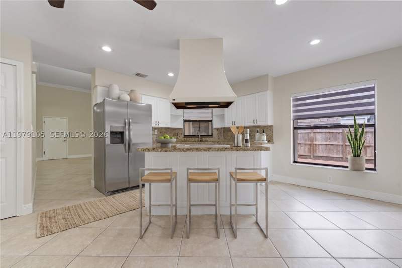 3 bedroom SingleFamilyResidence at 536 SW 88th Ct, Poinciana Pointe Phase 2, Miami — photo 4