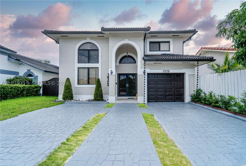 4 bedroom SingleFamilyResidence at 14172 NW 87th Ct, Avalon Estates Re-Plat, Miami Lakes — photo 2