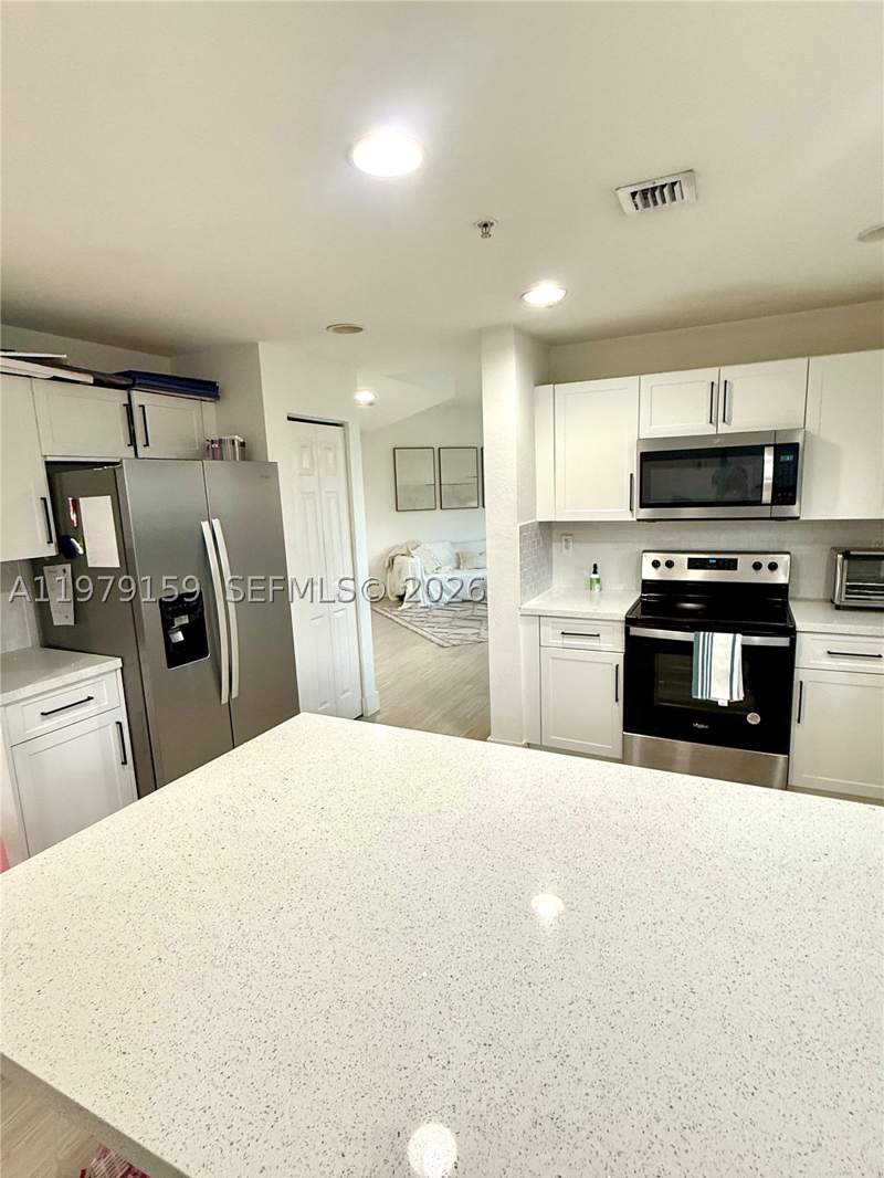 3 bedroom Condominium at 8999 NW 107th Ct 216-1, Coronado At Doral I Condo, Doral — photo 3