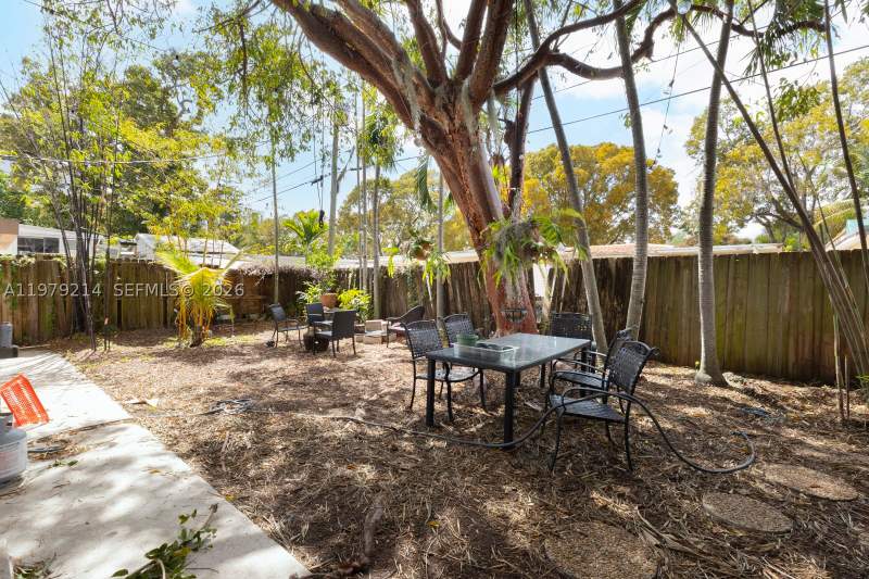 2 bedroom SingleFamilyResidence at 2710 SW 28th Ct, South Bay Estates, Miami — photo 4