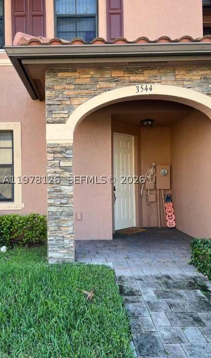 3 bedroom Townhouse at 3544 W 88th Ter, Bellagio Villas, Hialeah — photo 1