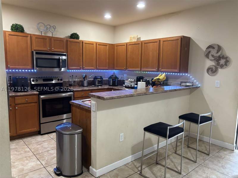 3 bedroom Townhouse at 3544 W 88th Ter, Bellagio Villas, Hialeah — photo 3
