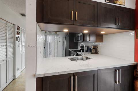 14566 SW 124th Pl, Miami FL - photo 7 of 20