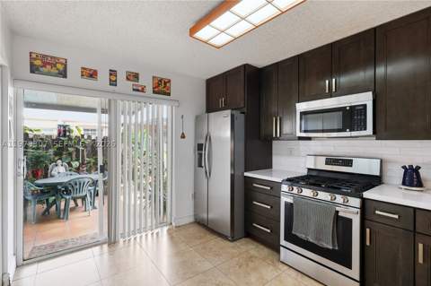 14566 SW 124th Pl, Miami FL - photo 8 of 20