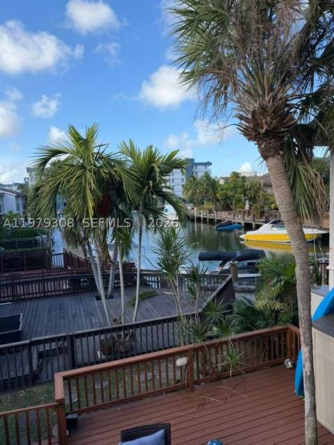 2661 NE 164th St 40, North Miami Beach FL - photo 15 of 27