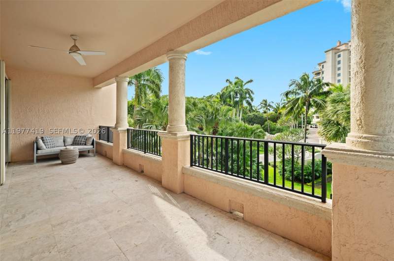 3 bedroom Condominium at 13633 Deering Bay Dr 225, Deering Bay Condo II, Coral Gables — photo 4
