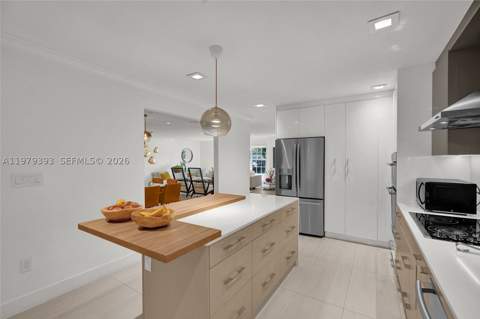 2301 NE 196th St, Miami FL - photo 17 of 65