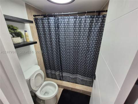 8405 NW 8th St 304, Miami FL - photo 19 of 24