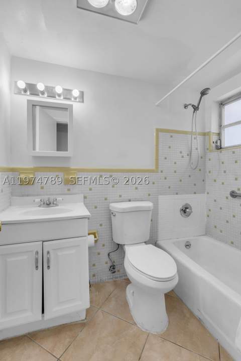 17050 NE 14th Ave 106, Miami FL - photo 6 of 33