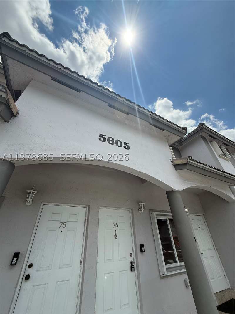 3 bedroom Condominium at 5605 NW 109th Ave 76, Doral Grand Condo, Doral — photo 1