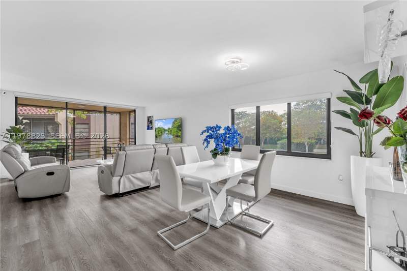 1 bedroom Condominium at 20841 San Simeon Way 205, Fairview Of Calf Cl Condo, Miami — photo 2