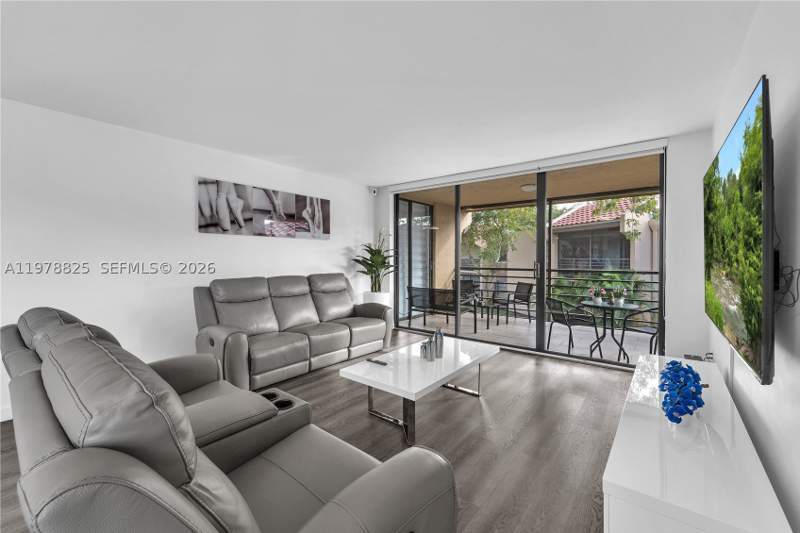 1 bedroom Condominium at 20841 San Simeon Way 205, Fairview Of Calf Cl Condo, Miami — photo 5