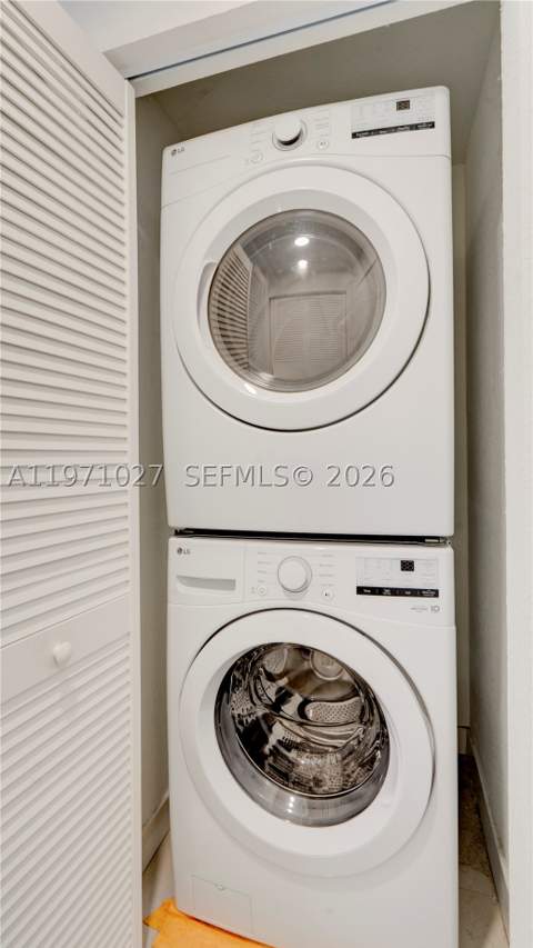 1168 NW 1st St, Florida City FL - photo 12 of 52