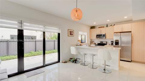 1168 NW 1st St, Florida City FL - photo 17 of 52
