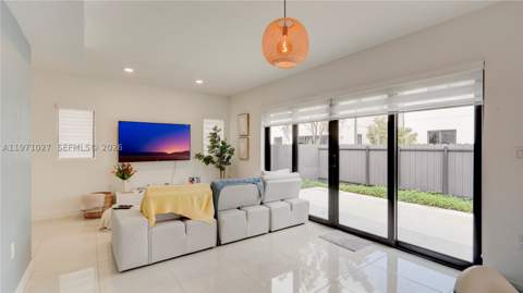 1168 NW 1st St, Florida City FL - photo 18 of 52