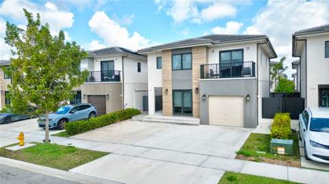 1168 NW 1st St, Florida City FL - photo 7 of 52