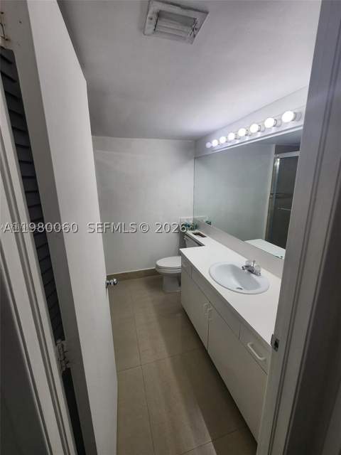 4560 NW 107th Ave 207-12, Doral FL - photo 7 of 12
