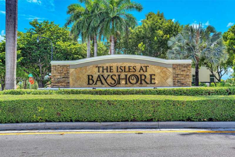 2 bedroom Townhouse at 9011 SW 227th St 1, Lakes By The Bay Eve Repl, Cutler Bay — photo 1