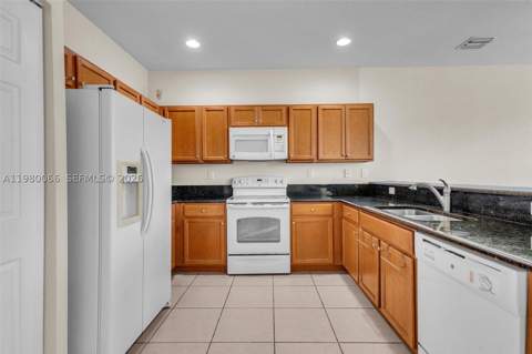 9011 SW 227th St 1, Cutler Bay FL - photo 12 of 39