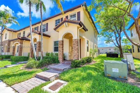 9011 SW 227th St 1, Cutler Bay FL - photo 6 of 39