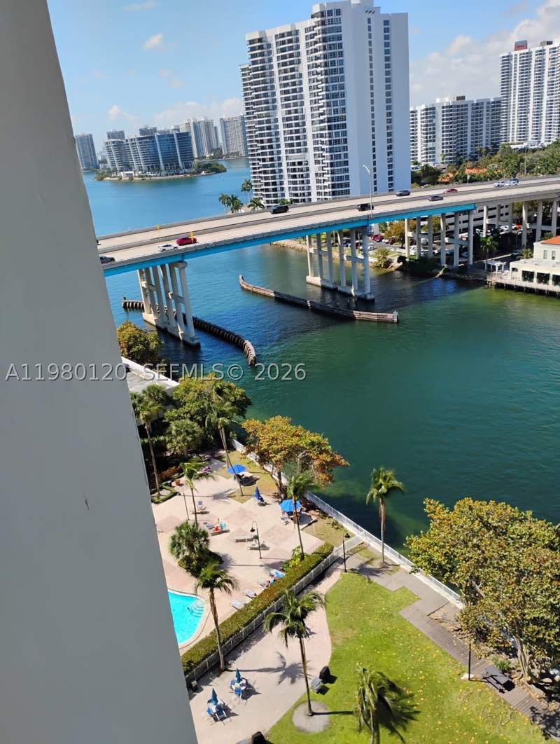1 bedroom Condominium at 19390 Collins Ave 1619, Oceanview Building A Cond, Sunny Isles Beach — photo 4