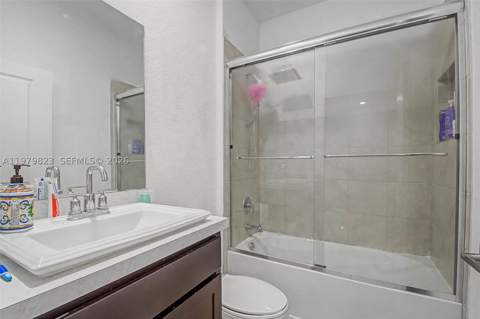 445 NE 4th St, Florida City FL - photo 11 of 30