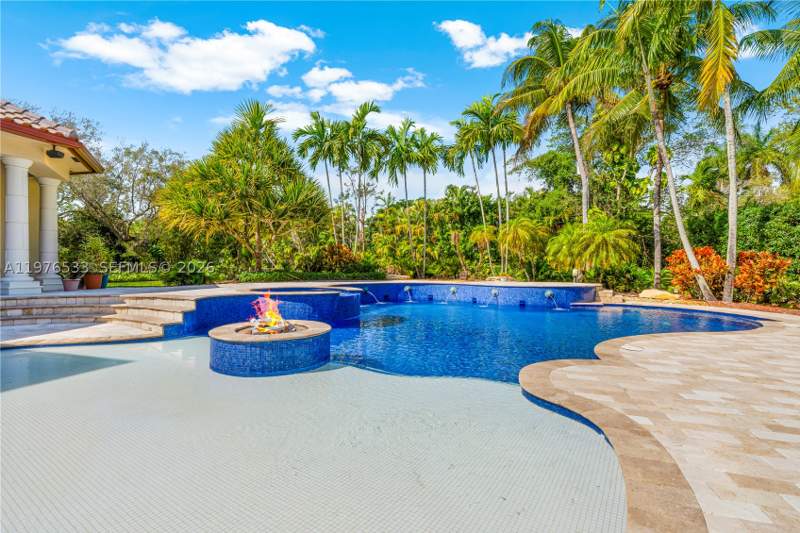 7 bedroom SingleFamilyResidence at 11400 SW 67th Ave, Oakridge Estates Rev, Pinecrest — photo 5