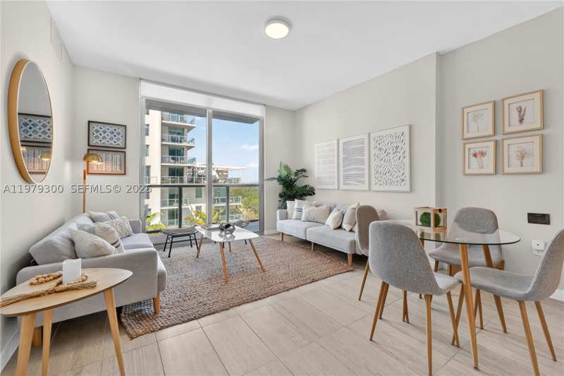 1 bedroom Condominium at 3900 Biscayne Blvd S-916, Quadro Condo, Miami — photo 1
