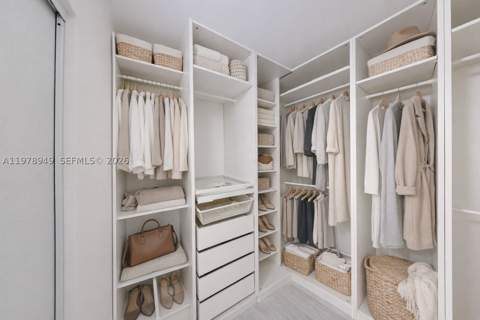 1000 Island Blvd 1812, Aventura FL - photo 11 of 33